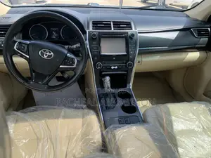 Toyota Camry 2017 White