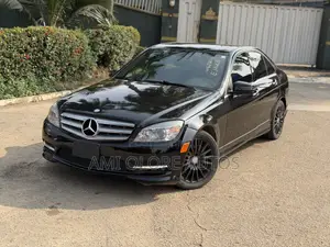 Mercedes-Benz C300 Luxury 4Matic Sedan AWD (3.0L 6cyl 7A) 2011 Black