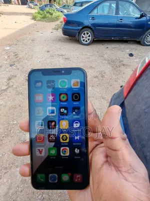 Apple iPhone XS 64 GB Gold