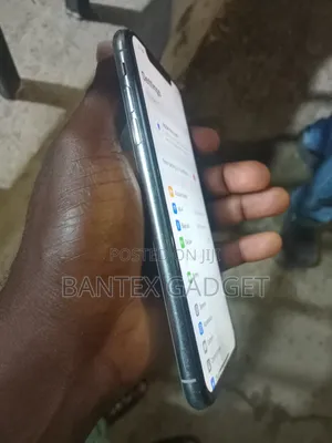 Apple iPhone XS Max 64 GB White