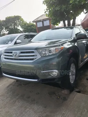 Toyota Highlander 2013 Gray