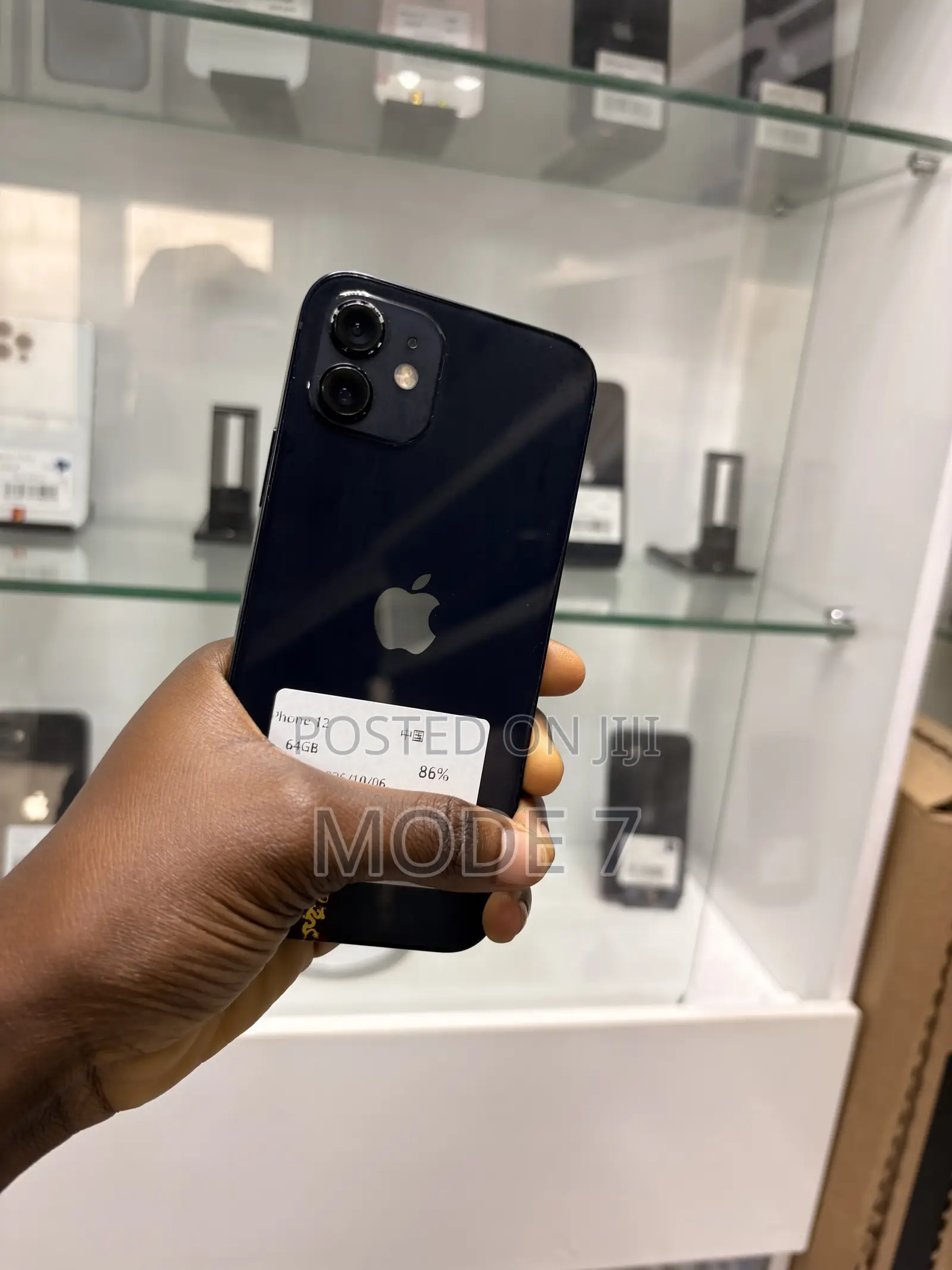 Apple iPhone 12 64 GB Black
