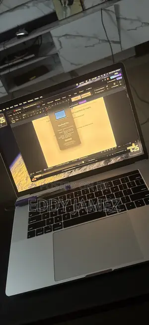 Laptop Apple MacBook Pro 2018 16GB Intel Core i7 SSD 512GB