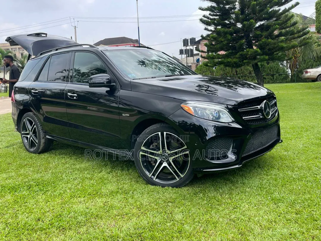 Mercedes-Benz GLE-Class 2017 Black