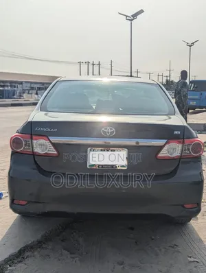 Toyota Corolla 2012 Gray