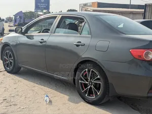 Toyota Corolla 2012 Gray