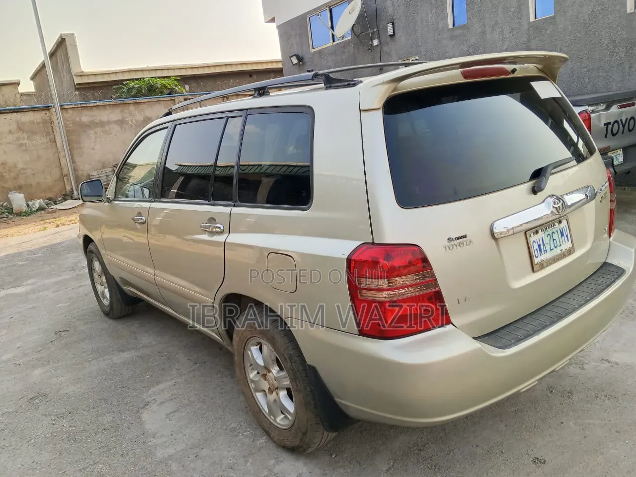 Toyota Highlander 2004 Gold