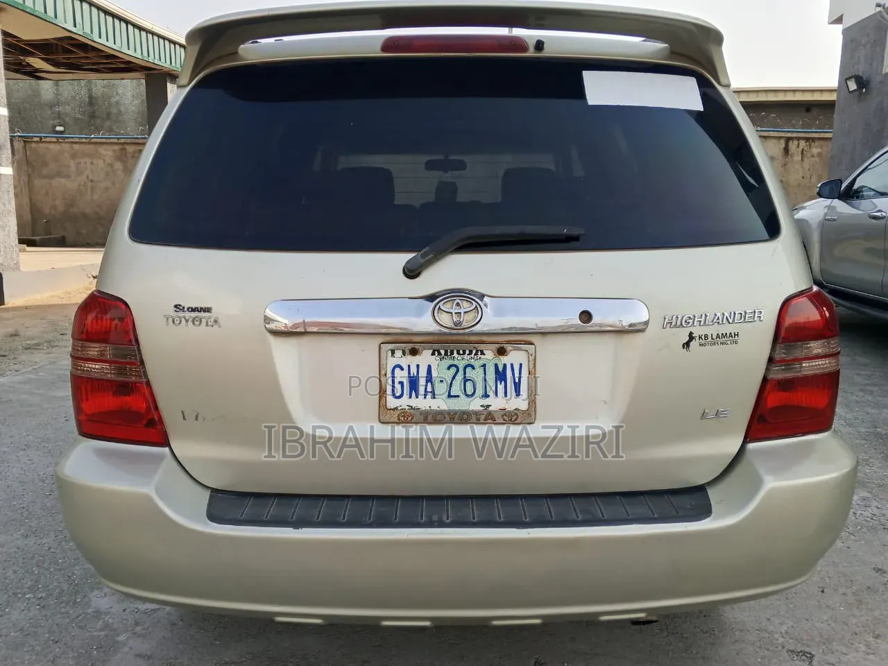 Toyota Highlander 2004 Gold