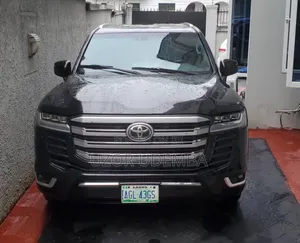 Toyota Land Cruiser 4.5 V8 GXR 2009 Black