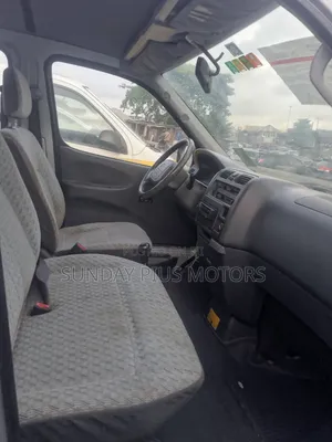 Toyota HiAce 2004 Silver