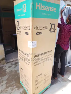 Hisense Refrigerator 264L – Water Dispenser Convenience Included