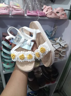 Girls Comfy Sandals