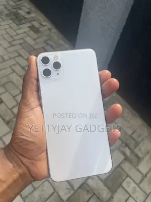 Apple iPhone 11 Pro Max 64 GB White