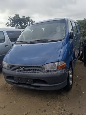 Toyota HiAce 2004 Blue