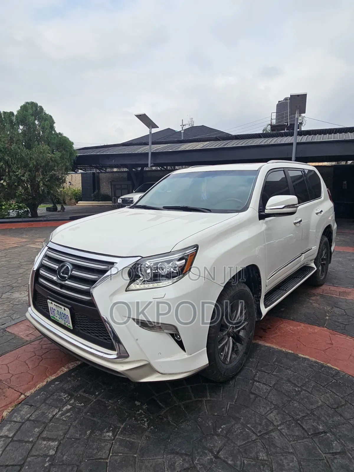 Lexus GX 460 Luxury 2017 White