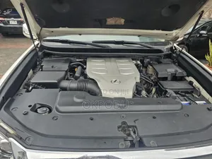 Lexus GX 460 Luxury 2017 White
