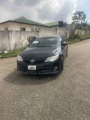 Toyota Camry SE 4dr Sedan (2.5L 4cyl 6A) 2013 Black