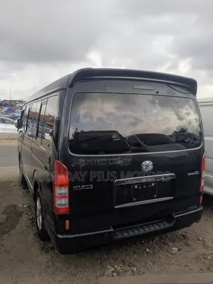 Toyota HiAce 2014 Black