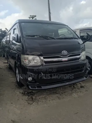 Toyota HiAce 2014 Black