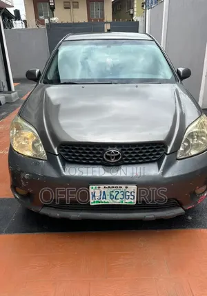 Toyota Matrix 2004 Gray