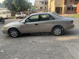 Toyota Camry 2002 Gold