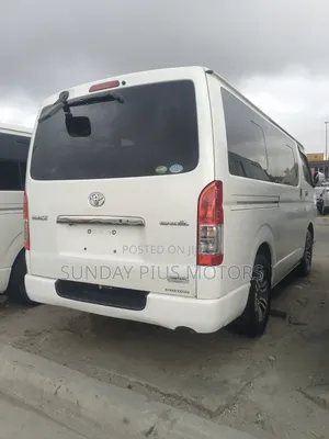 Toyota HiAce 2012 White