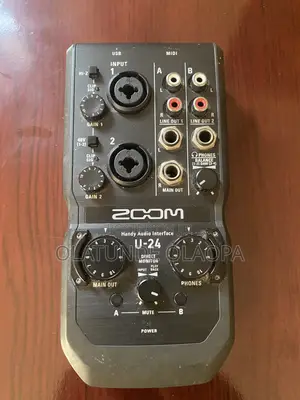 Zoom U-24 Audio Interface