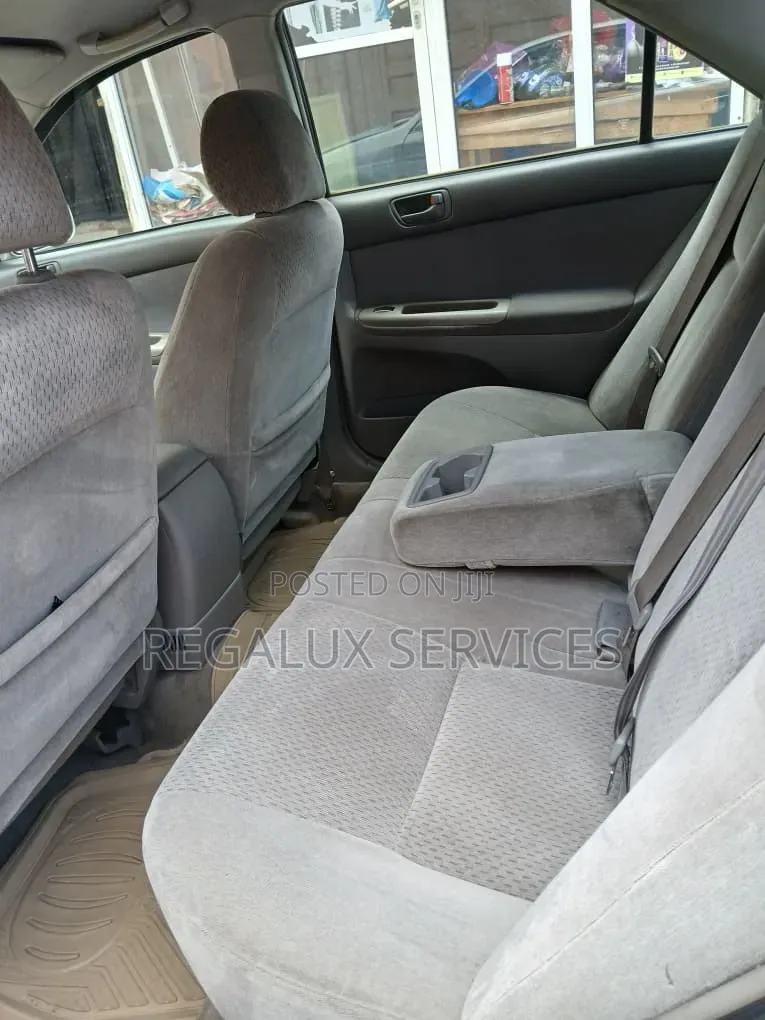 Toyota Camry 2003 Silver