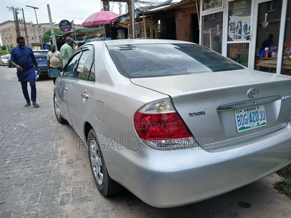 Toyota Camry 2003 Silver