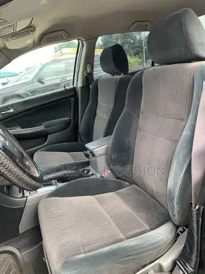 Honda Accord 2004 Silver