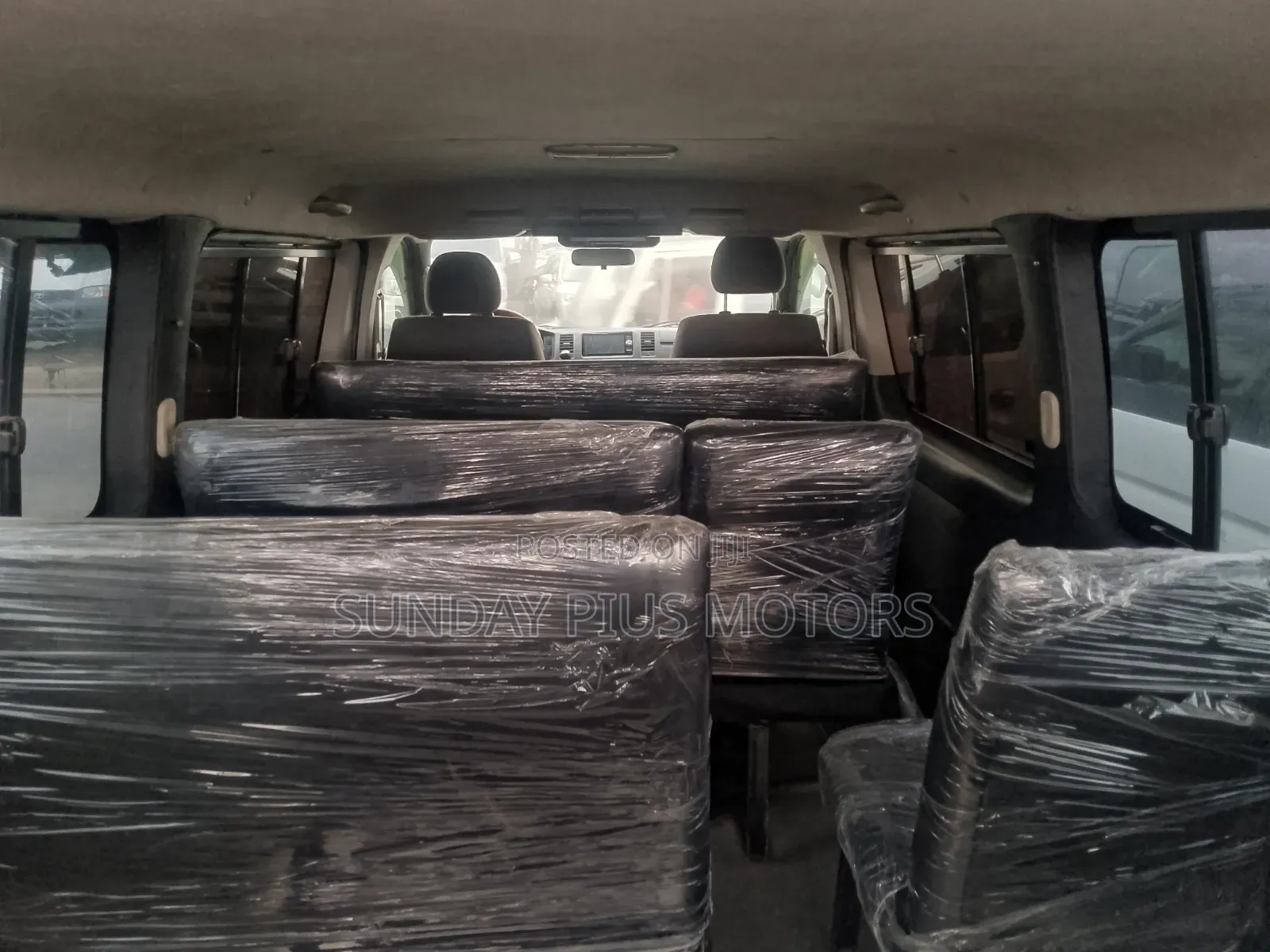 Toyota HiAce 2012 White