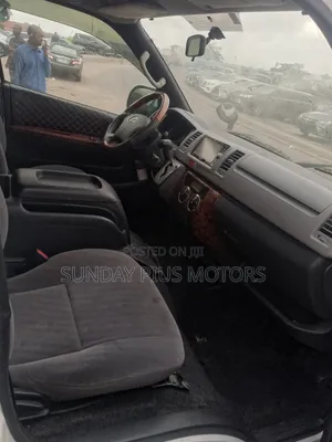 Toyota HiAce 2012 White