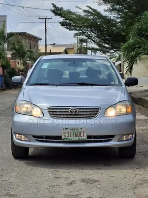 Toyota Corolla LE 2005 Silver