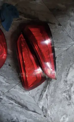 Set of Back Light for Volkswagen Audi Q5 2013