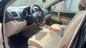 Toyota Highlander 2010 Gray