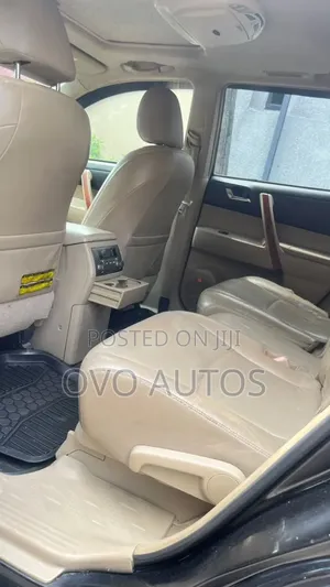Toyota Highlander 2010 Gray