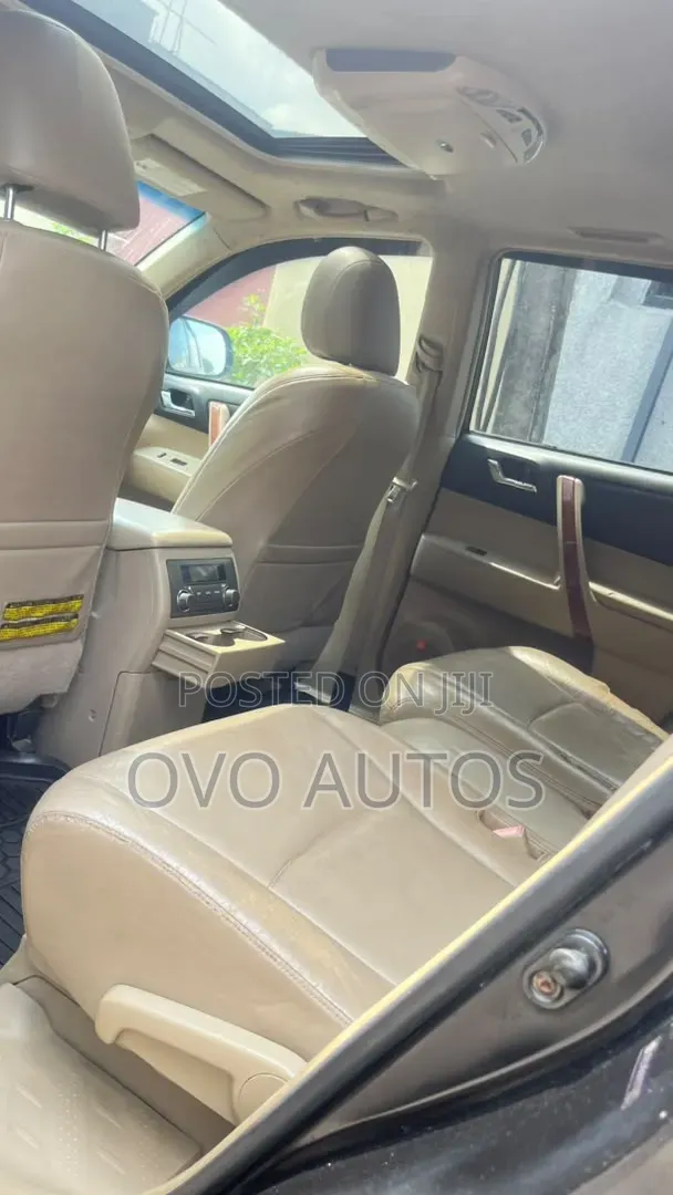 Toyota Highlander 2010 Gray