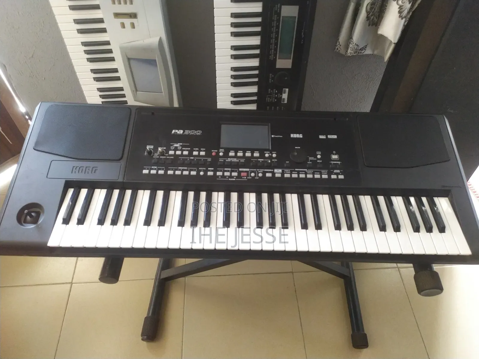 Korg Pa300 Arranger Keyboard