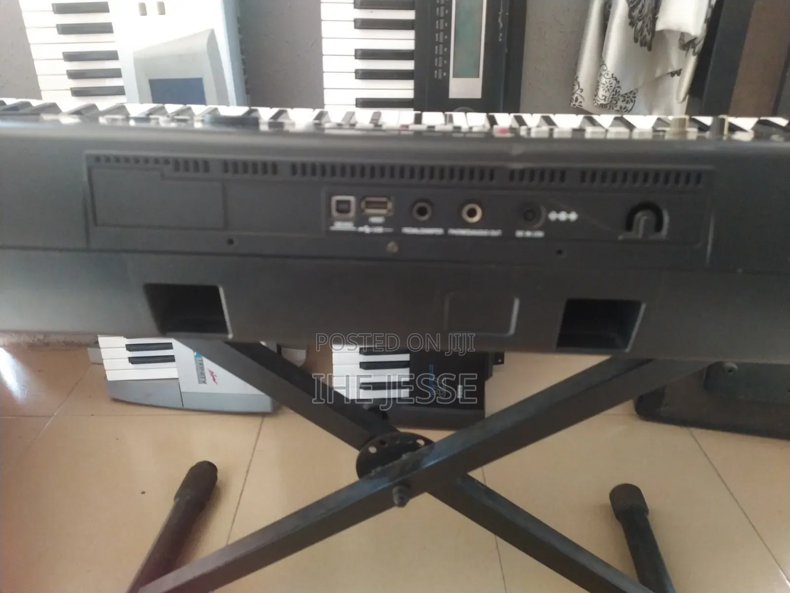 Korg Pa300 Arranger Keyboard