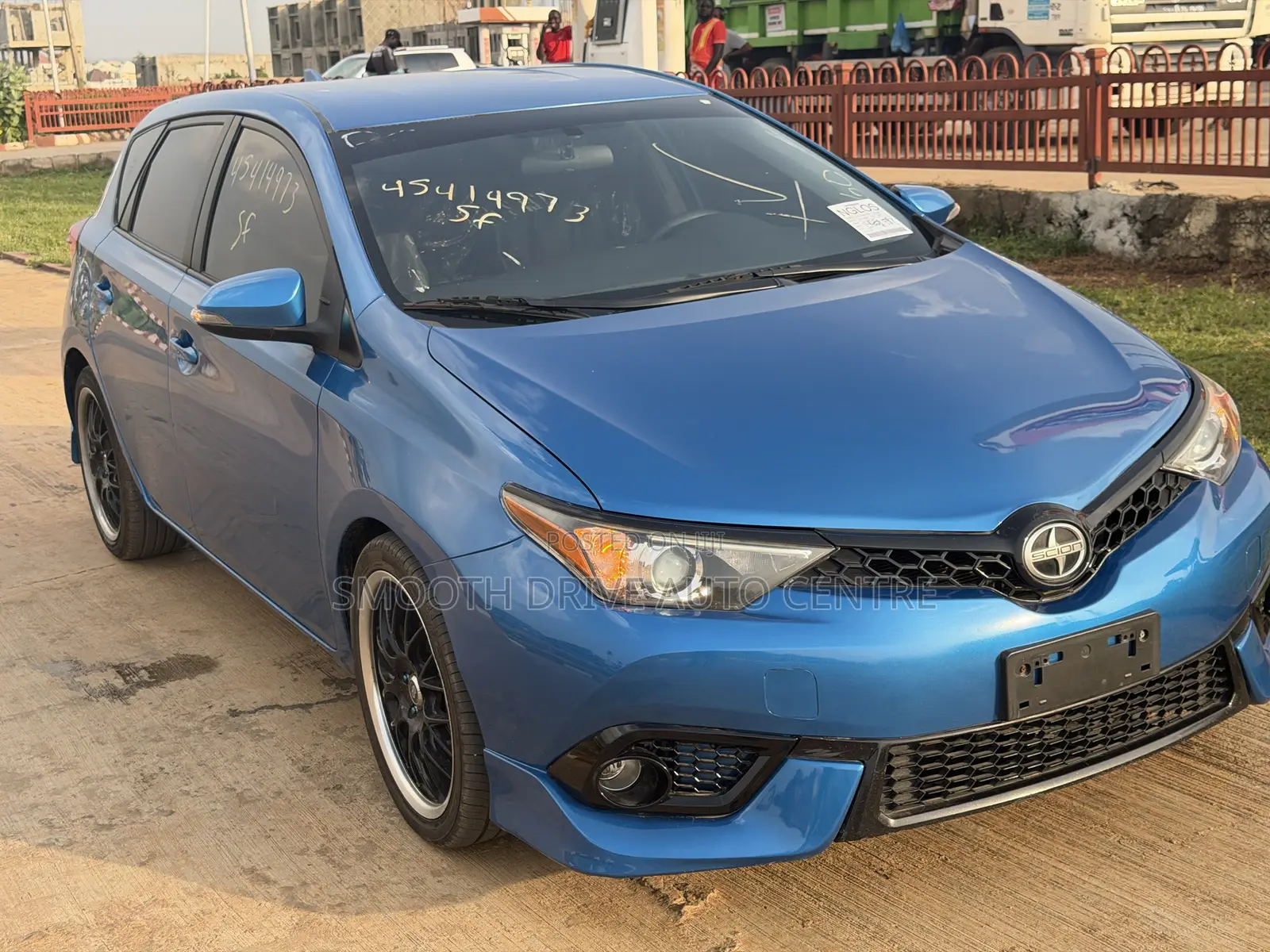 Scion iM Base 2016 Blue