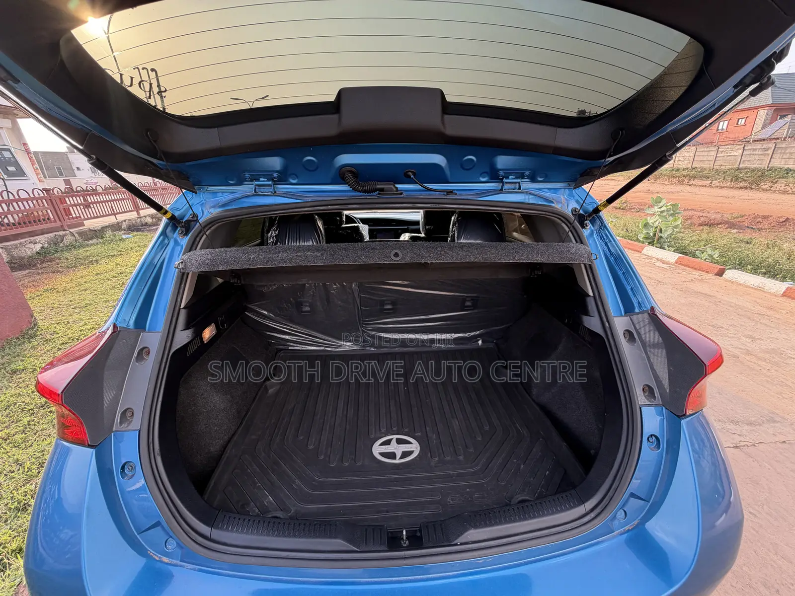 Scion iM Base 2016 Blue
