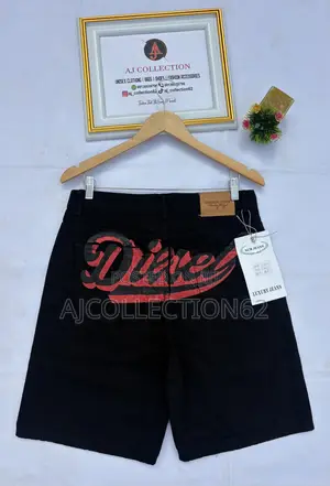 Short Jeans
