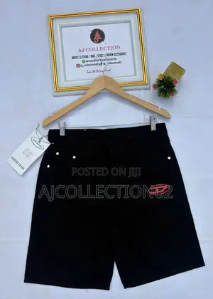 Short Jeans