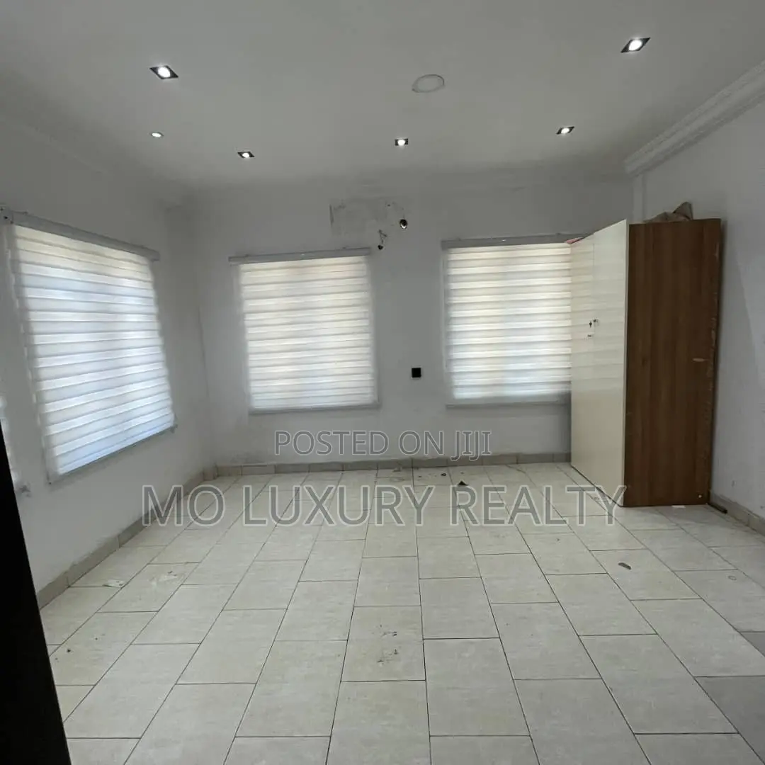 1bdrm Shared Apartment in Chevron for rent