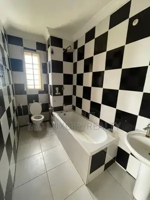 1bdrm Shared Apartment in Chevron for rent
