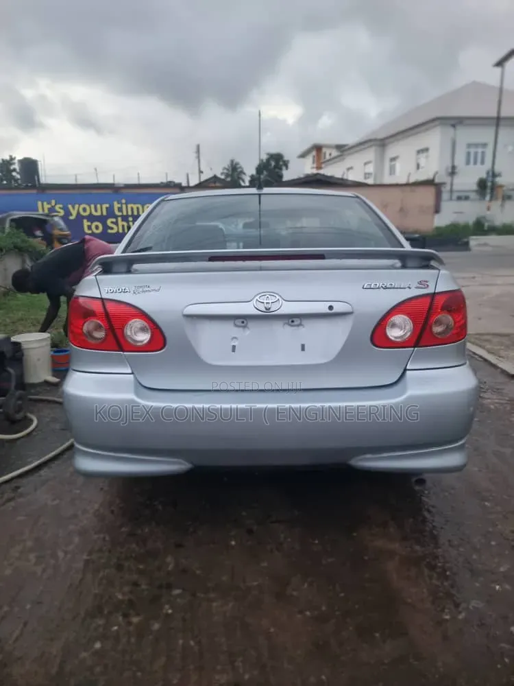 Toyota Corolla S 2005 Silver