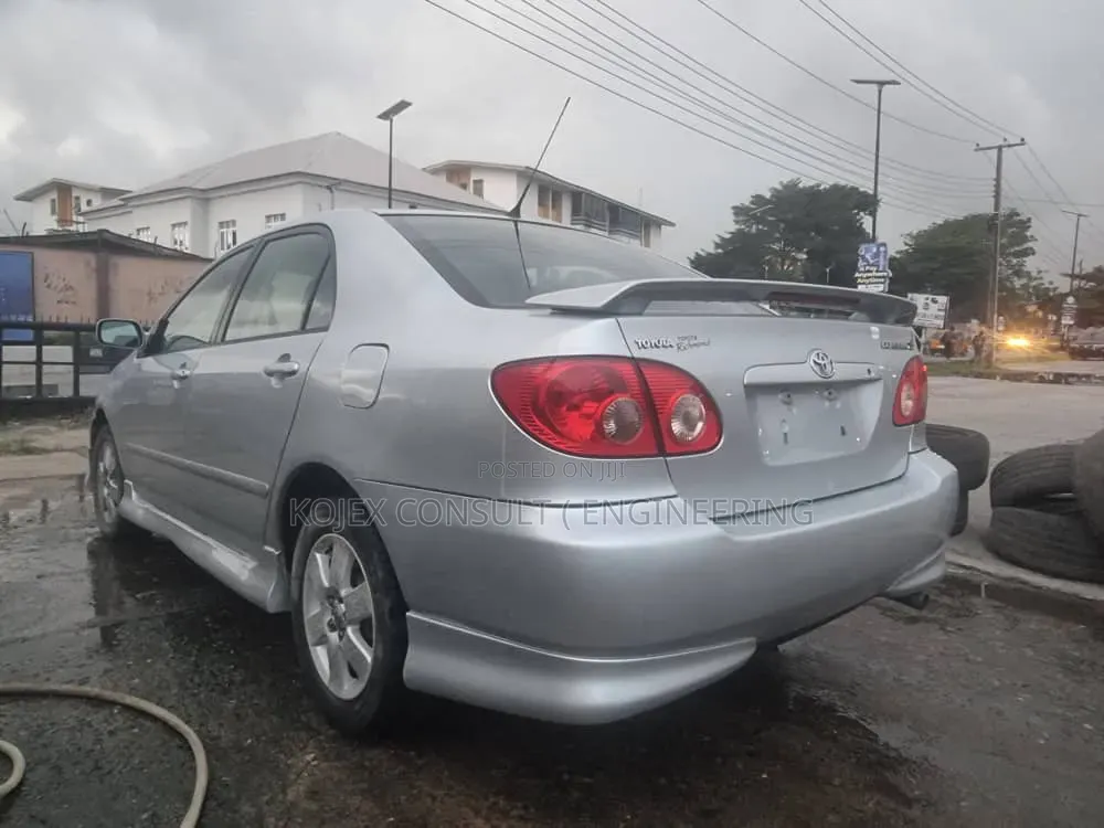 Toyota Corolla S 2005 Silver