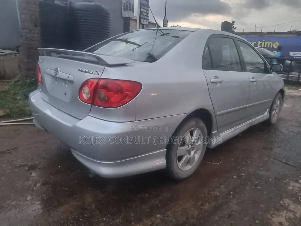 Toyota Corolla S 2005 Silver