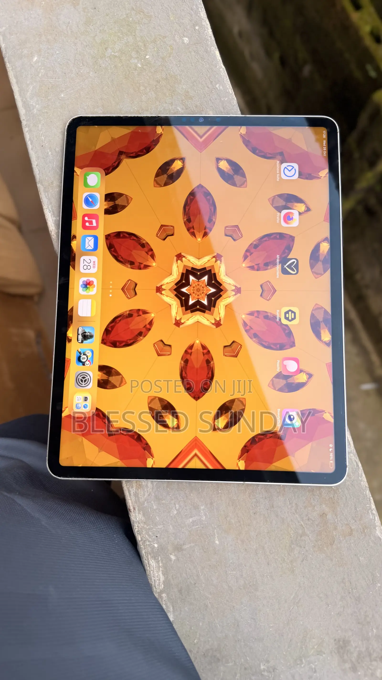 Apple iPad Pro (2022) 128 GB Silver
