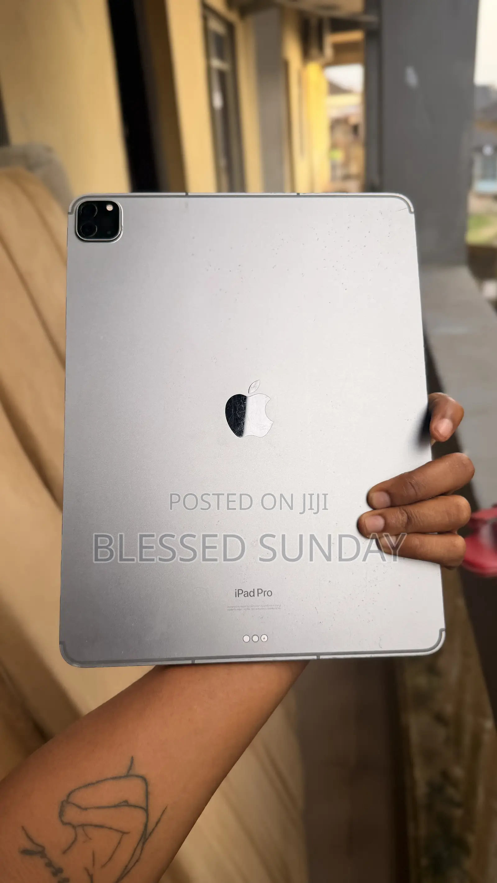 Apple iPad Pro (2022) 128 GB Silver